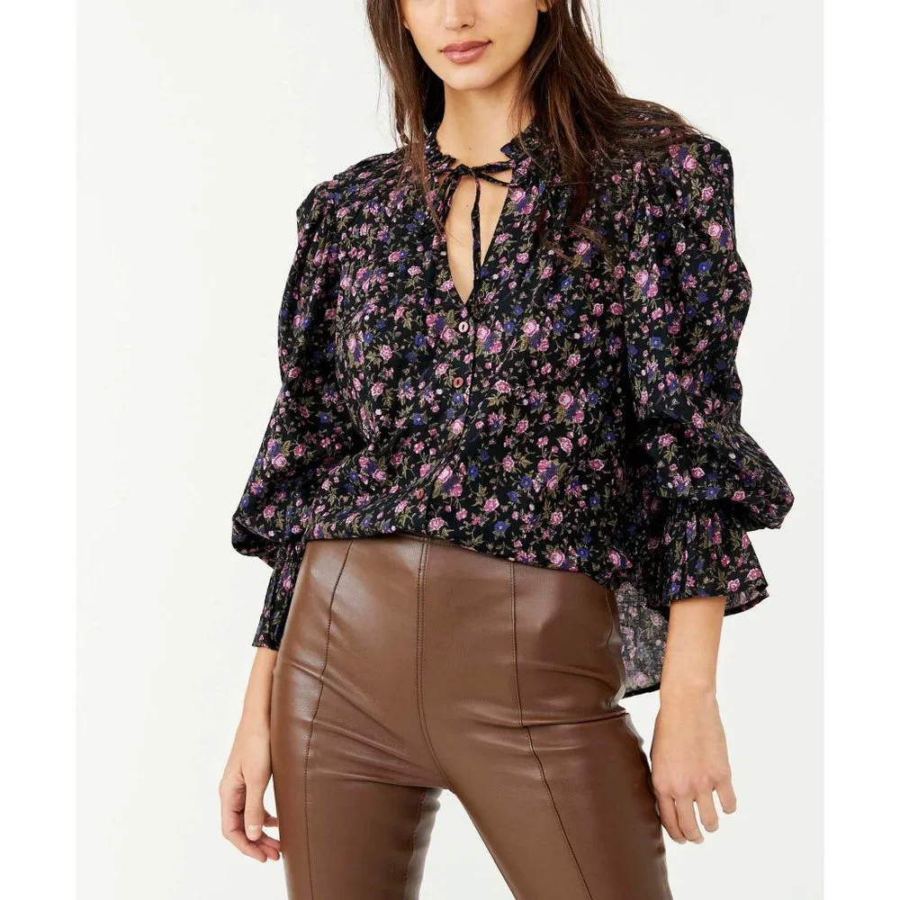 NWT Free People "Meant To Be" Blouse /Black Floral long sleeve shirt Size Medium - Picture 3 of 11